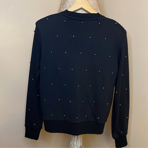 H&M Black Pearl Embellished Sweater Size M
New With Tags - Picture 4 of 12
